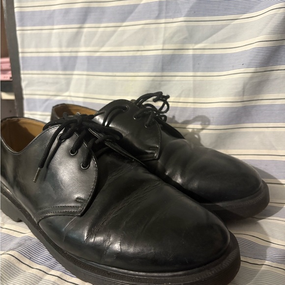Dr Martens  Black Men's Dress Shoes - Picture 3 of 9
